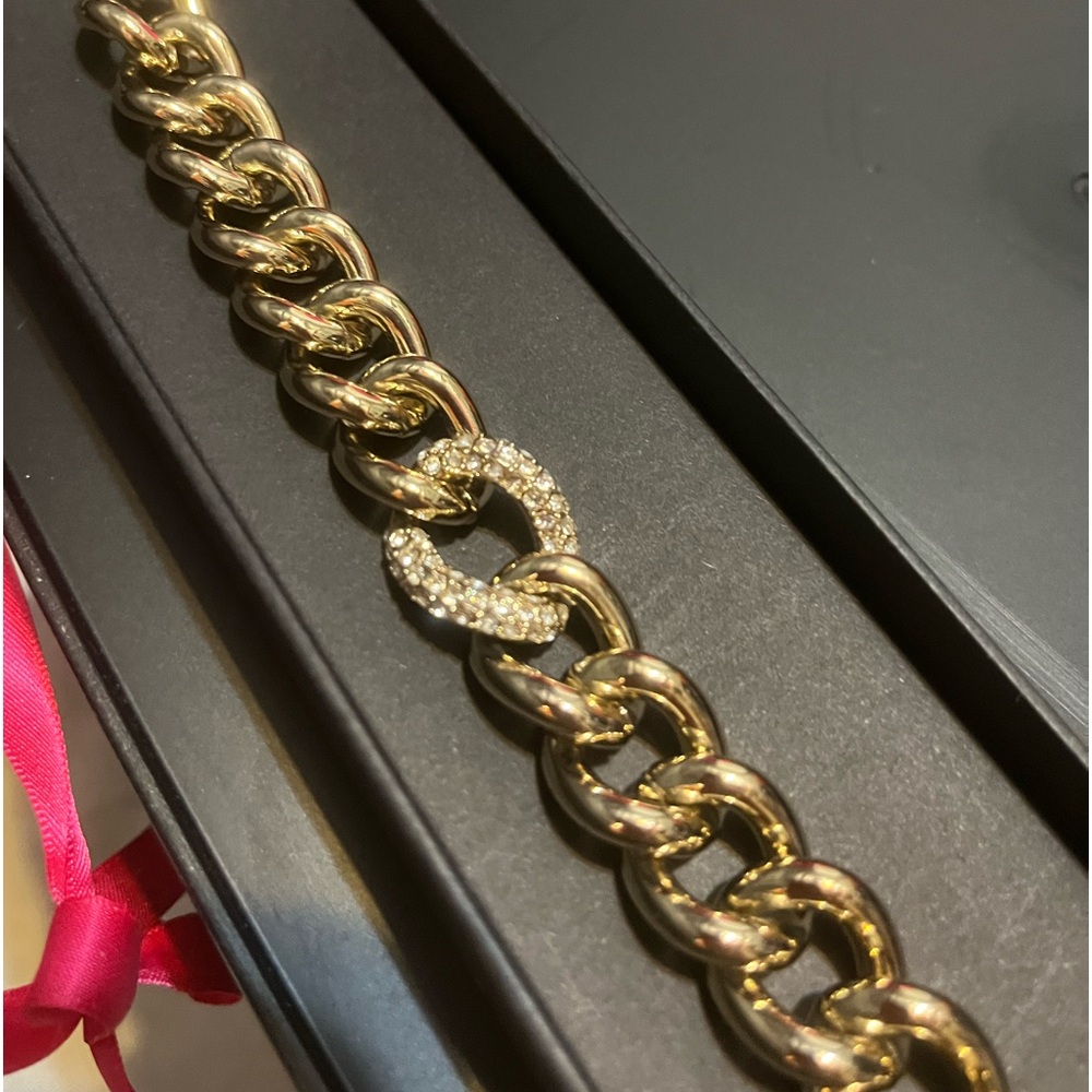 Victoria’s Secret Gold plated chain bracelet